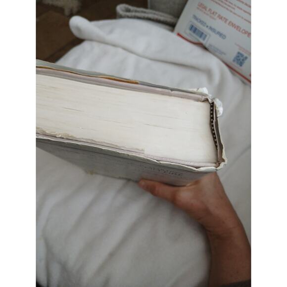 A Dance with Dragons George R.R. Martin 2011 First Edition Hardcover Dust Jacket - Picture 15 of 16